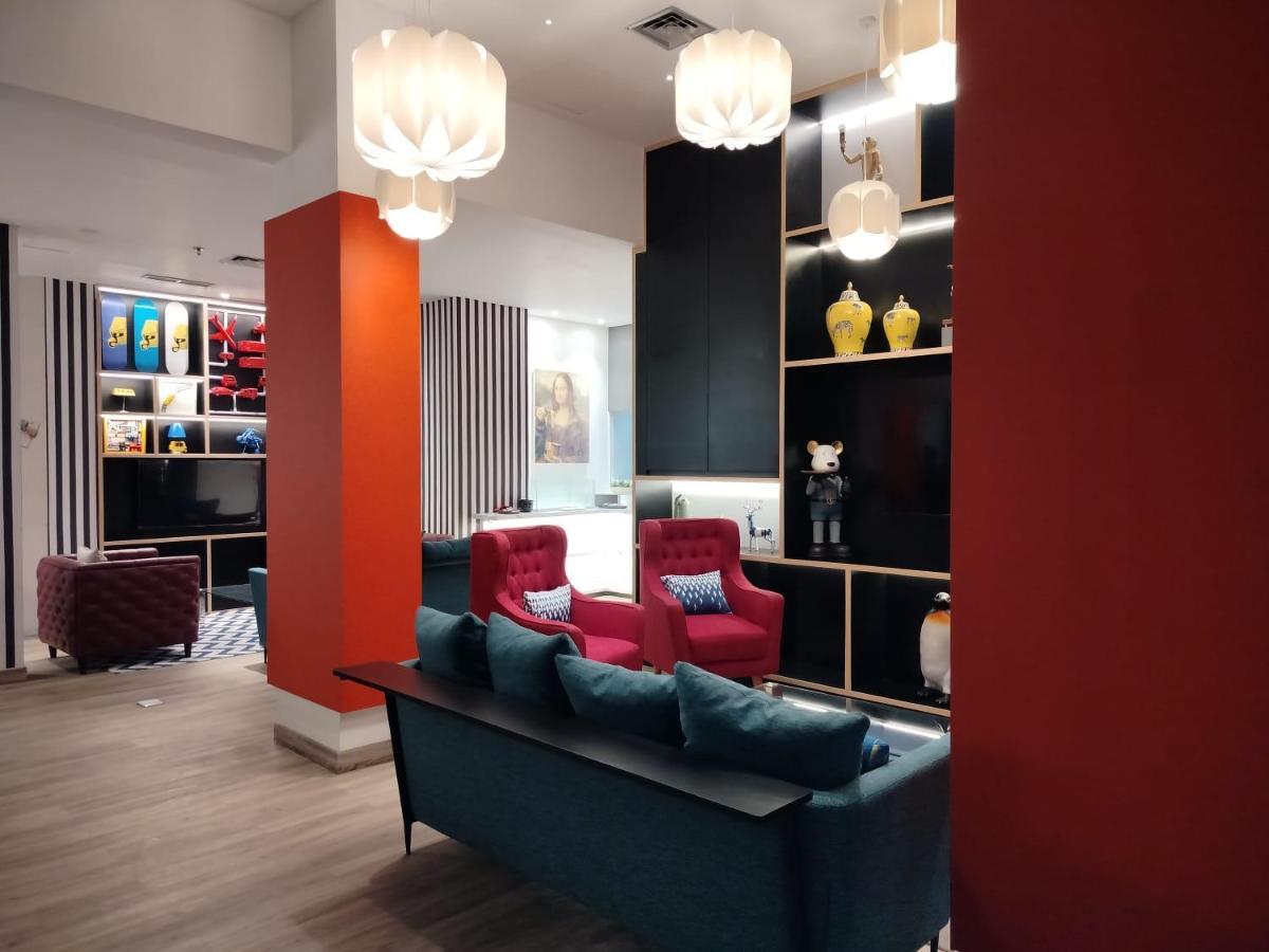 Moritz Biz Gandaria Hotel Jakarta Kültér fotó