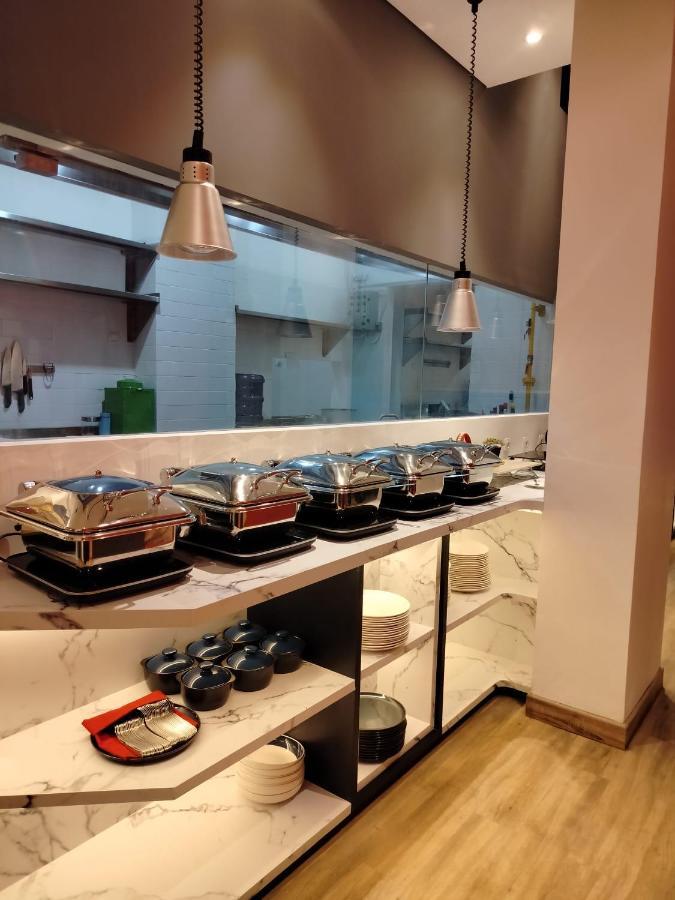 Moritz Biz Gandaria Hotel Jakarta Kültér fotó
