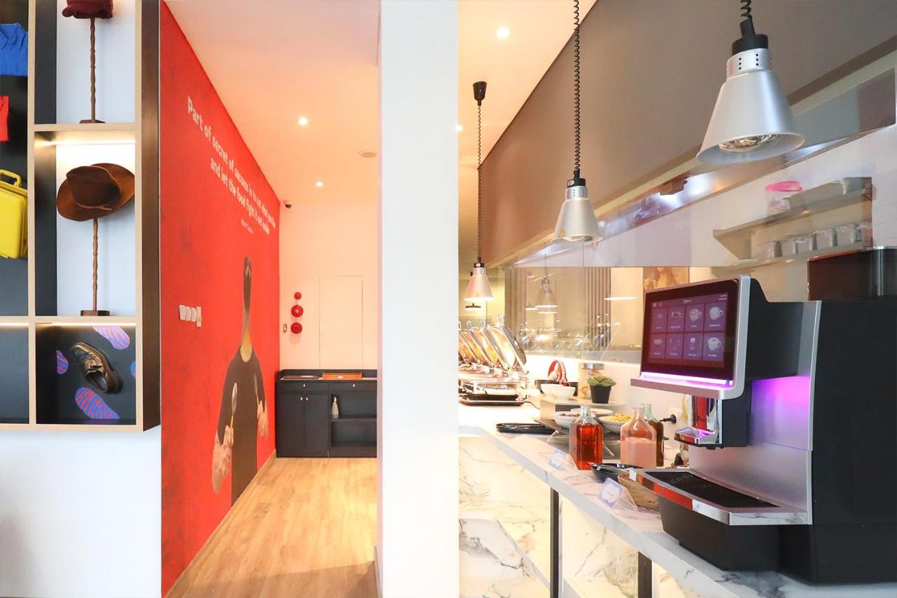 Moritz Biz Gandaria Hotel Jakarta Kültér fotó