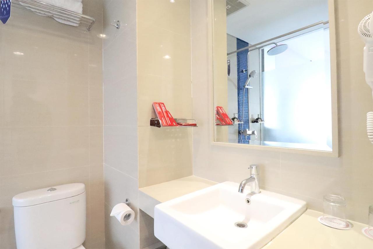 Moritz Biz Gandaria Hotel Jakarta Kültér fotó