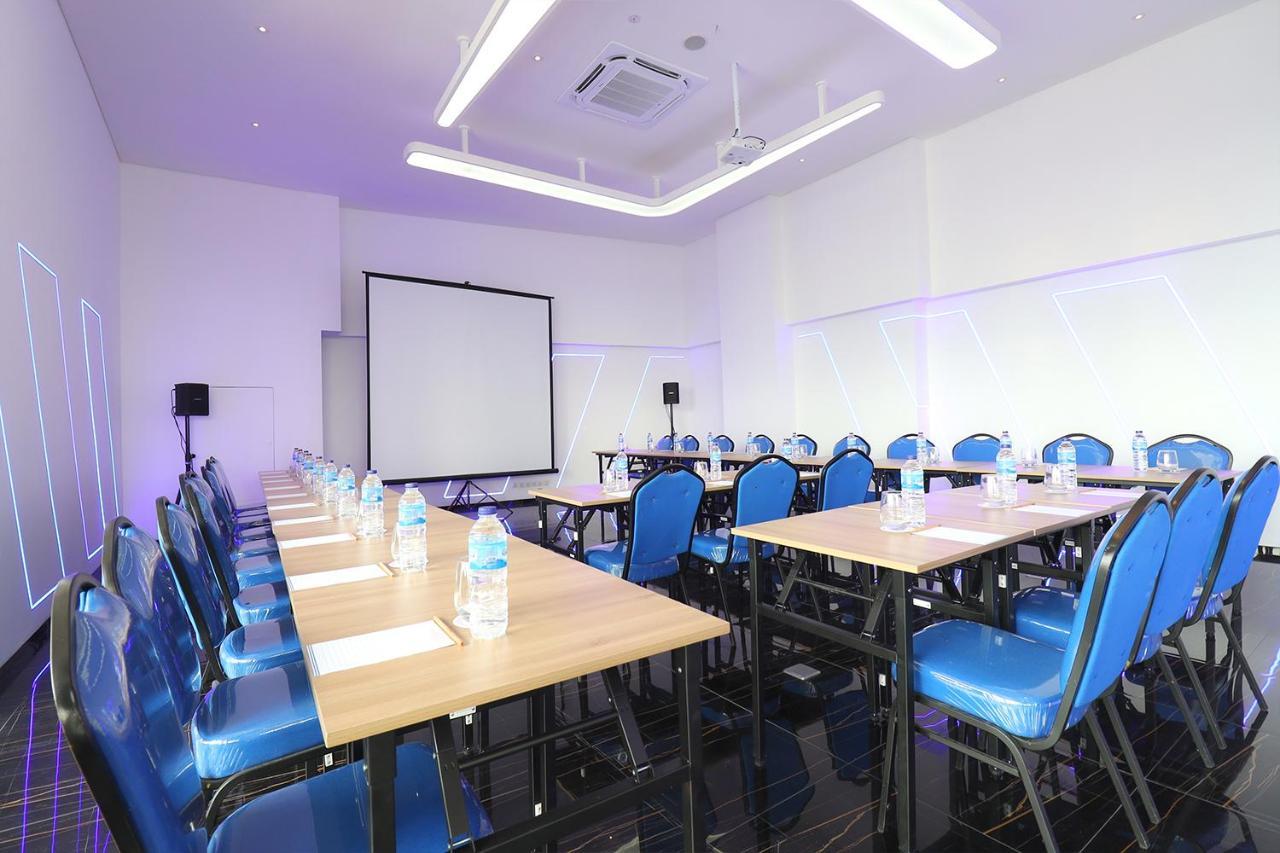 Moritz Biz Gandaria Hotel Jakarta Kültér fotó